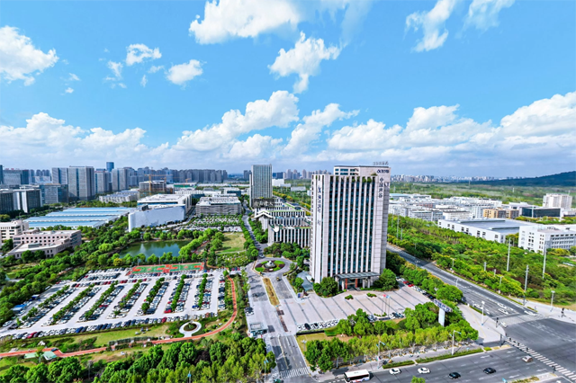 現(xiàn)實(shí)生活中哪些企業(yè)比較適合用VR？